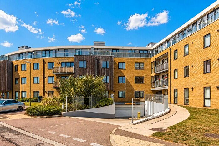 1 Bedroom Apartment To Rent In Smeaton Court, Hertford, SG13
