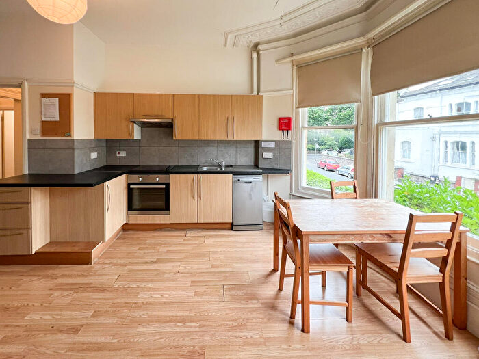 3 Bedroom Flat To Rent In Hampton Road, Redland, BS6