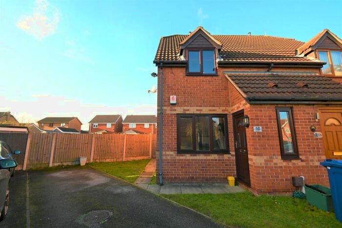 2 Bedroom Semi-Detached House To Rent In Dean Close, Rossington, Doncaster, DN11