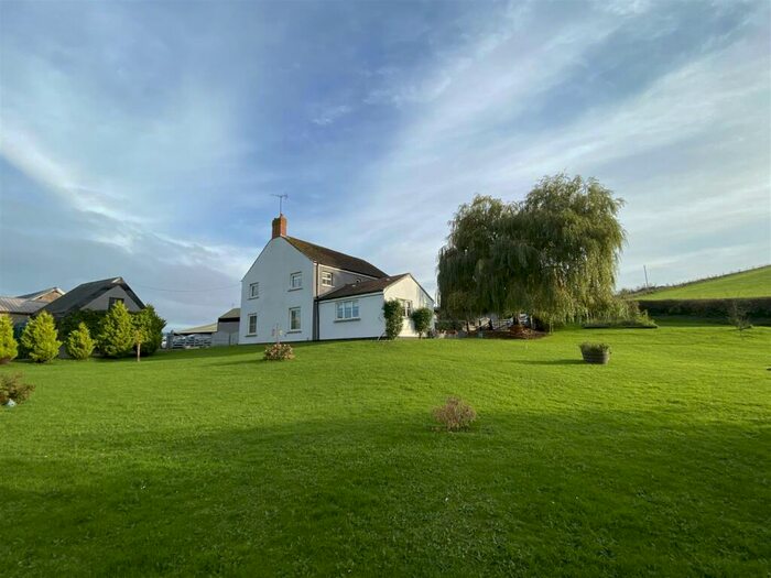 5 Bedroom Detached House To Rent In Porthvaynor Farm, Llangwm, Usk, NP15