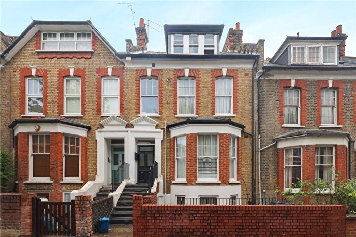 2 Bedroom Flat To Rent In Durley Road, London, N16