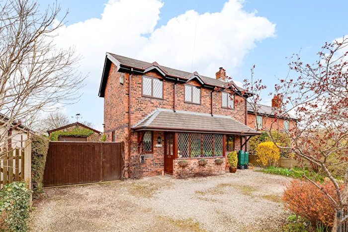 3 Bedroom Detached House For Sale In Huxley Lane, Huxley, Chester, CH3