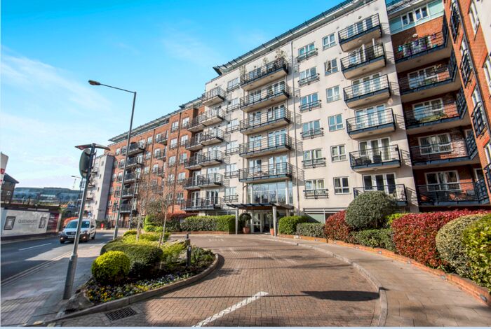 1 Bedroom Apartment To Rent In Royal Quarter - Kingston Centre, KT2