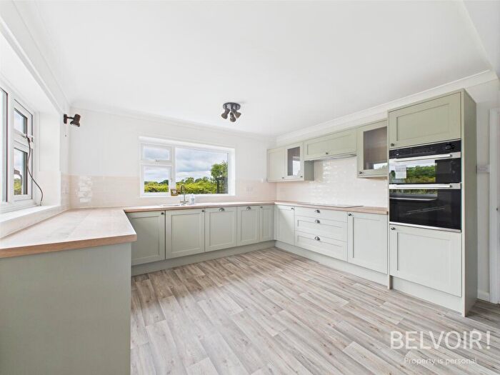 4 Bedroom Detached House For Sale In Great North Road, Newark, Sutton On Trent, NG23
