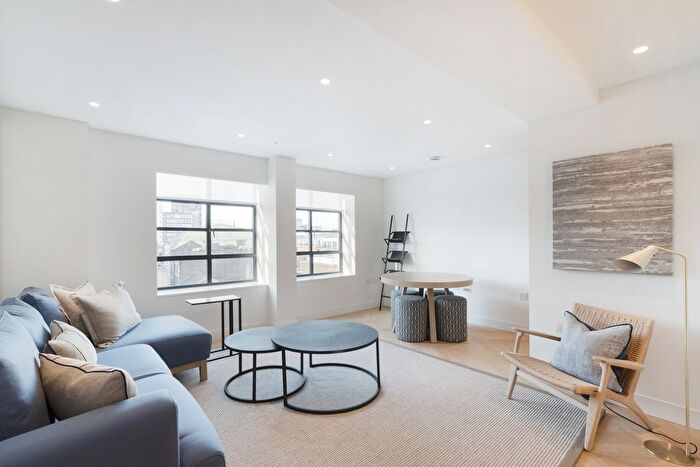 2 Bedroom Flat To Rent In Sherwood Street, London, W1F