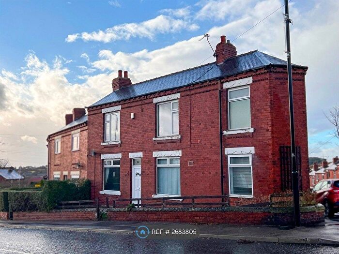 2 Bedroom End Of Terrace House To Rent In Butt Hill, Kippax, Leeds, LS25