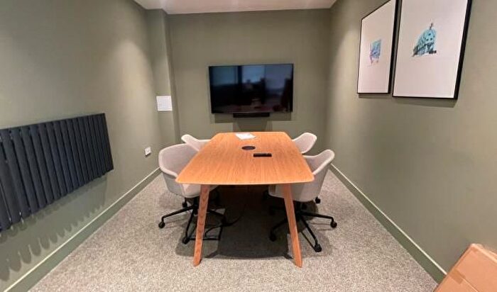 1 Bedroom Flat To Rent In Newbury, Berkshire, RG14