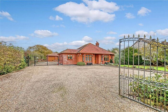 3 Bedroom Bungalow For Sale In Lambourne Hall Road, Canewdon, Essex, SS4