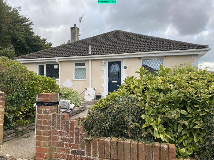 2 Bedroom Bungalow To Rent In The Broadway, Swindon, SN25