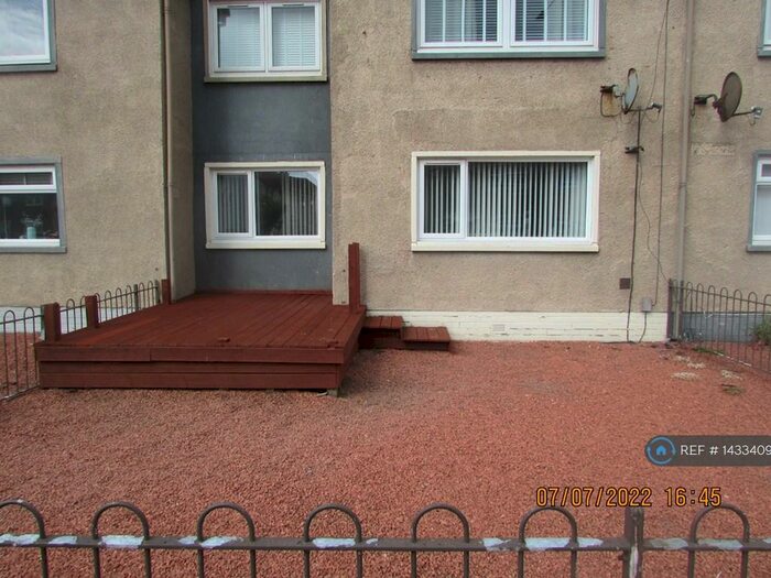 2 Bedroom Flat To Rent In Livingstone Terrace, Irvine, KA12