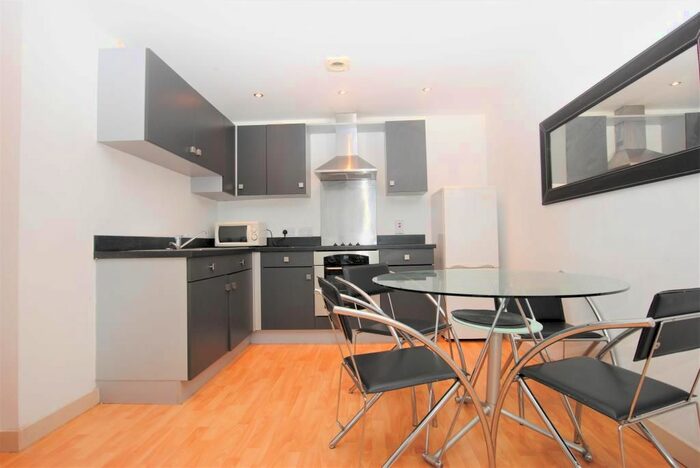 2 Bedroom Flat To Rent In Lovell House, Skinner Lane, Leeds, West Yorkshire, LS7