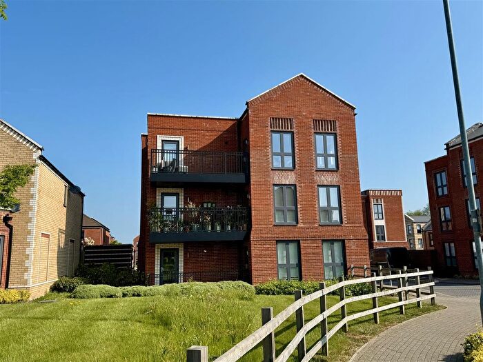 2 Bedroom Flat To Rent In Gloster House Baddlesmere Drive, Kings Hill, ME19