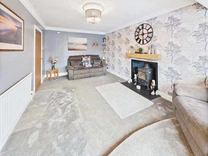 4 Bedroom Detached House For Sale In Glendon Close, Market Drayton, Shropshire, TF9