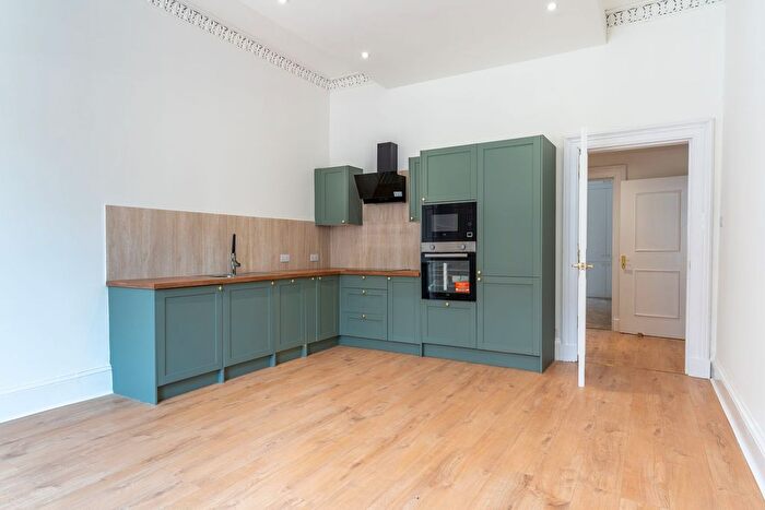 1 Bedroom Flat For Sale In Barnton Street, Stirling, FK8
