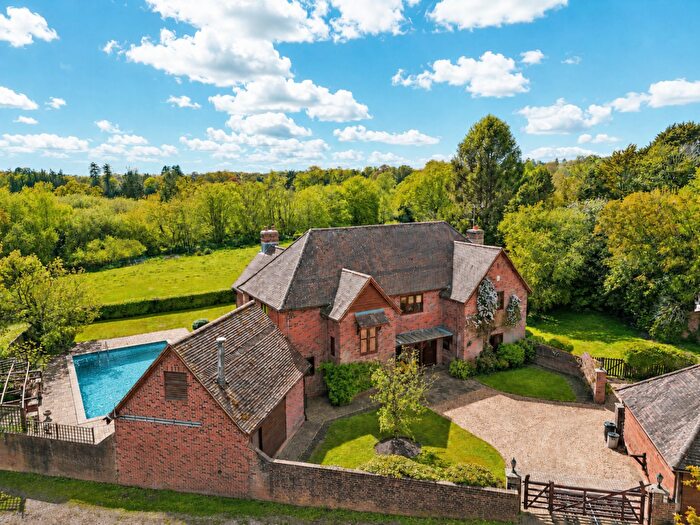 5 Bedroom Detached House For Sale In Beaulieu Road, Lyndhurst, SO43