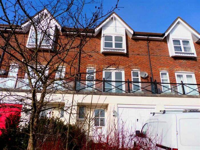 3 Bedroom Property To Rent In Mill Court, Stour Mill, Ashford, TN24