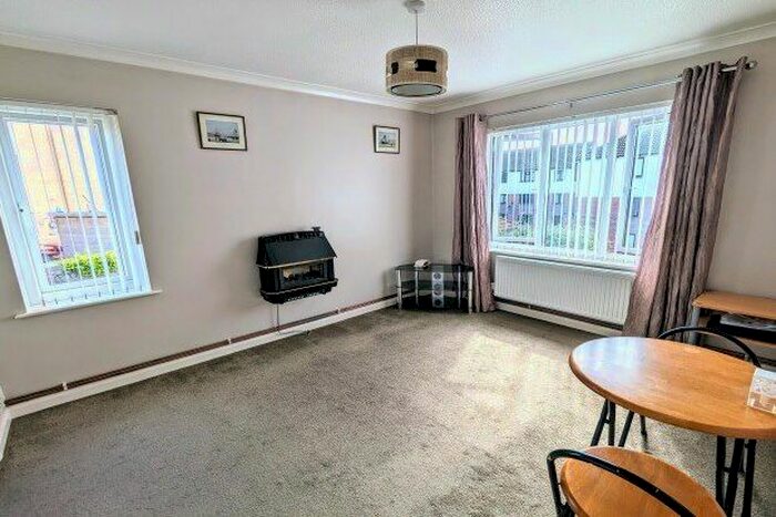 1 Bedroom Flat To Rent In St Michaels Close, Plymouth, PL1