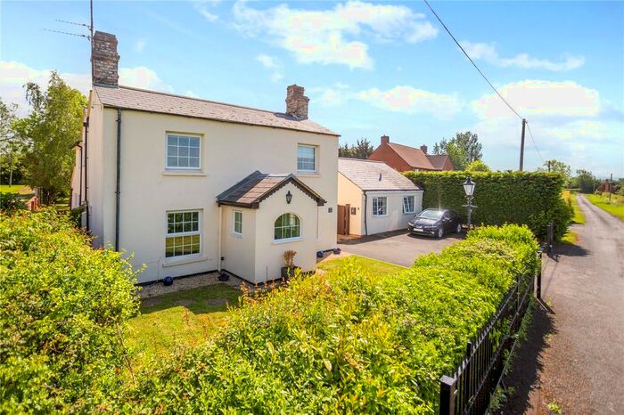 6 Bedroom Detached House For Sale In Green Lane, Moreton Valence, Gloucester, Gloucestershire, GL2