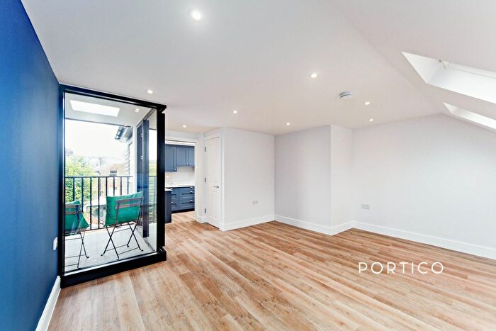 1 Bedroom Flat To Rent In St Anns Hill, Wandsworth, SW18