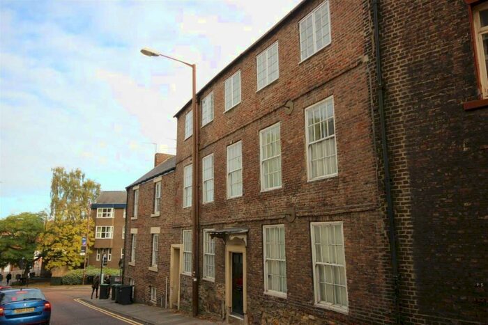 3 Bedroom Private Hall To Rent In Church Street, Durham City, DH1