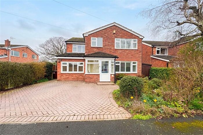 4 Bedroom Detached House For Sale In Montrose Court, Holmes Chapel, CW4