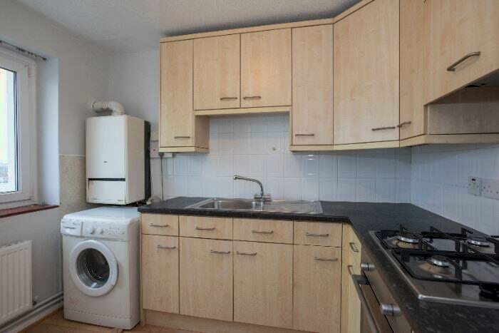 2 Bedroom Flat To Rent In Seaward Tower, Gosport, PO12