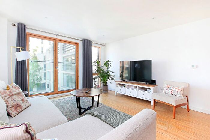 1 Bedroom Flat To Rent In Wingate Square, Clapham, SW4