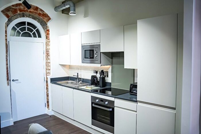 2 Bedroom Apartment To Rent In Charlotte Street, Birmingham, B3