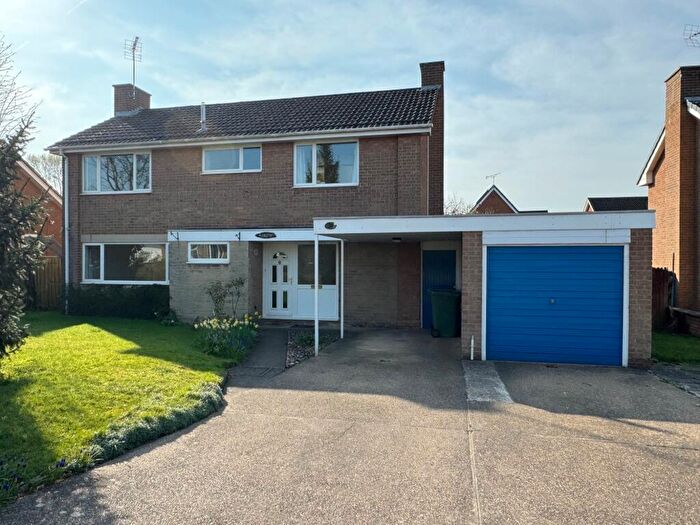 4 Bedroom Detached House For Sale In Almond Grove, S80