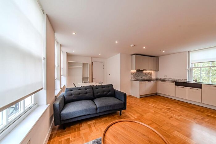 2 Bedroom Flat To Rent In Samuel Lewis Trust Dwellings, Lisgar Terrace, London, W14