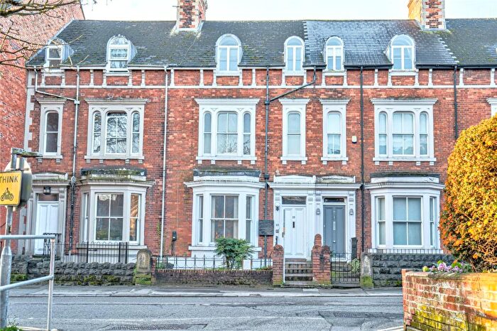 Terraced House For Sale In Bath Road, Old Town, Swindon, Wiltshire, SN1