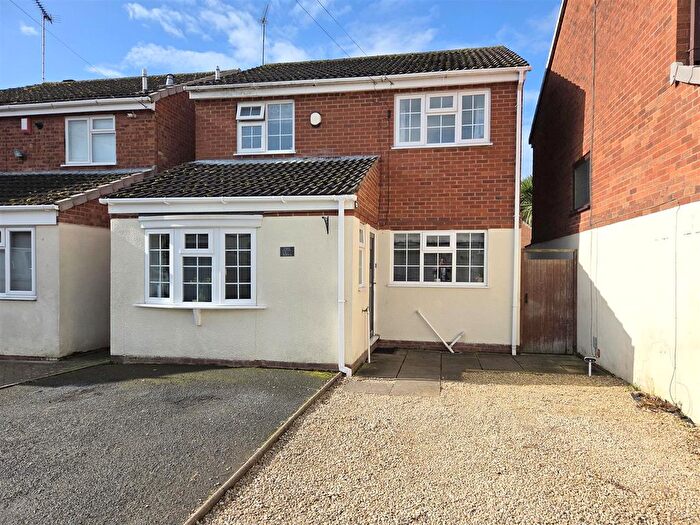 3 Bedroom Detached House For Sale In Redstone Lane, Stourport-On-Severn, DY13