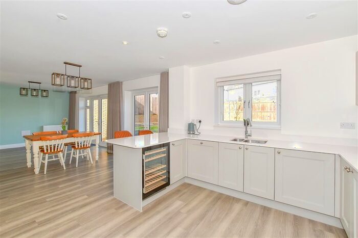 4 Bedroom Detached House For Sale In Bramling Gardens, Sissinghurst, Cranbrook, Kent, TN17