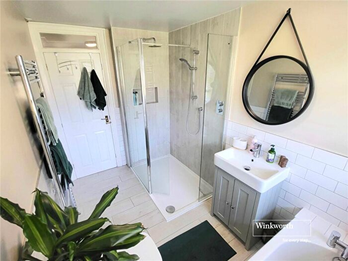 2 Bedroom Apartment To Rent In Montagu Road, Highcliffe, Christchurch, BH23