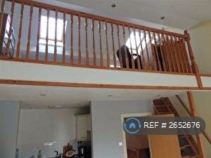 2 Bedroom Flat To Rent In Grenville Street, Stockport, SK3