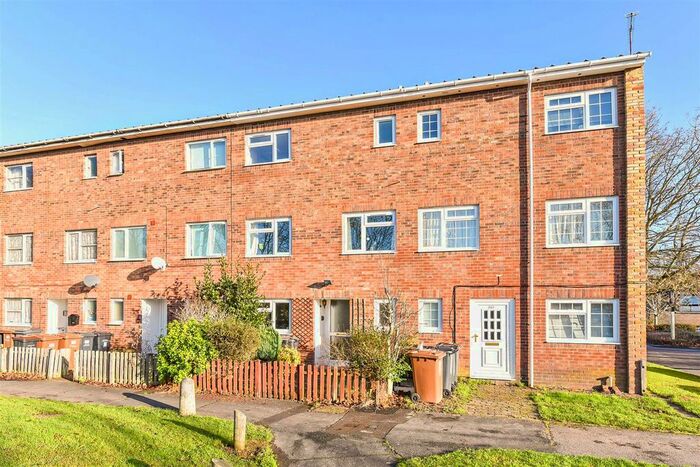 4 Bedroom Terraced House To Rent In Galahad Close, Andover, SP10