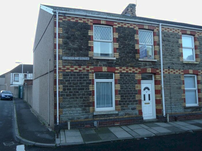 2 Bedroom Flat To Rent In Gwendoline Street, Port Talbot, SA12