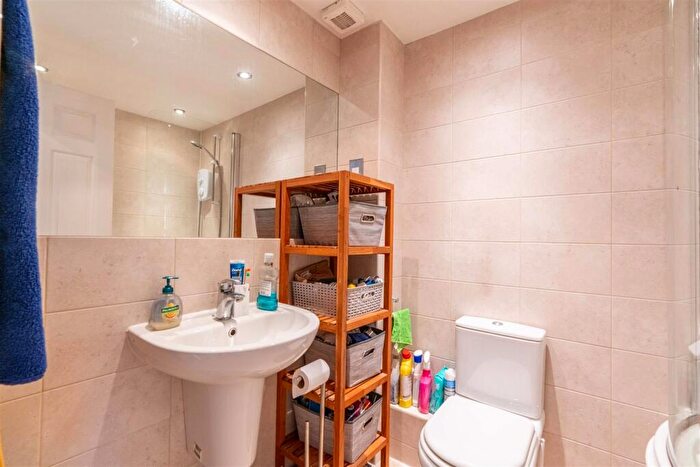 2 Bedroom Apartment To Rent In Deneside Court, Jesmond Vale, NE2