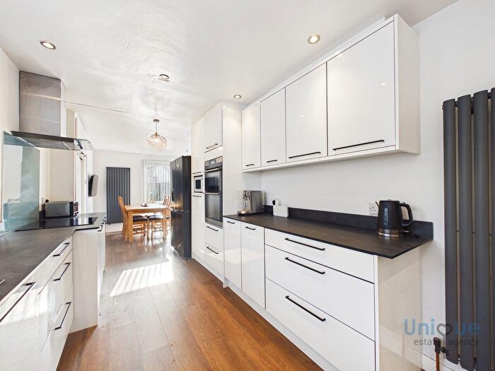 4 Bedroom Bungalow For Sale In Winston Avenue, Lytham St. Annes, FY8