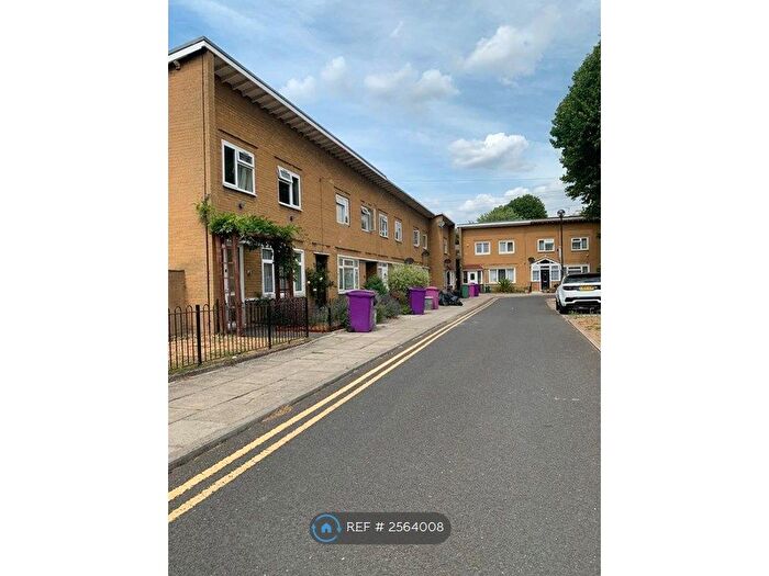 4 Bedroom Terraced House To Rent In Shandy Street, London, E1