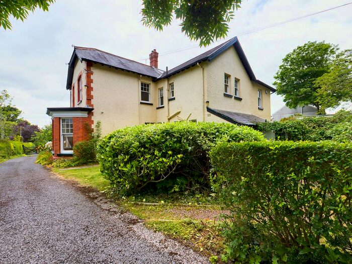 3 Bedroom Semi-Detached House To Rent In Slade Road, Newton, Swansea, SA3