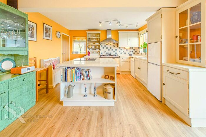 4 Bedroom Detached House For Sale In Graham Drive, Disley, SK12