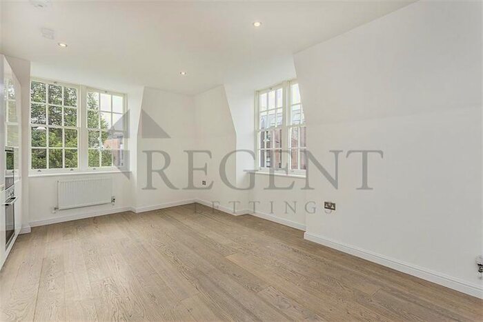 1 Bedroom Flat To Rent In Wakefield Road, Richmond, TW10