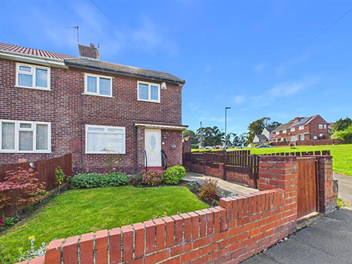 2 Bedroom Semi-Detached House For Sale In Cotemede, Leam Lane, Gateshead, NE10
