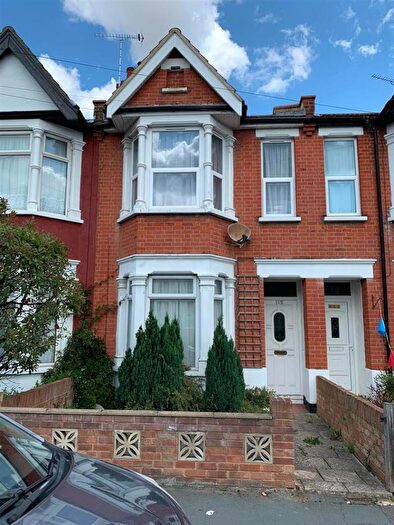 1 Bedroom Flat To Rent In A Central Avenue Southend On Sea Essex, SS2