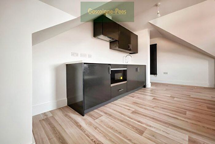 Studio To Rent In Charndon Close, Reading, RG2