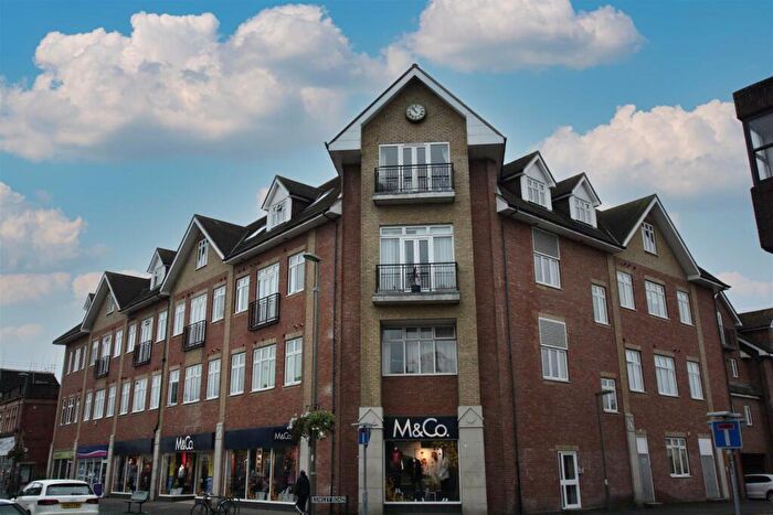 1 Bedroom Flat For Sale In Elbourne House, Horley, Surrey, RH6