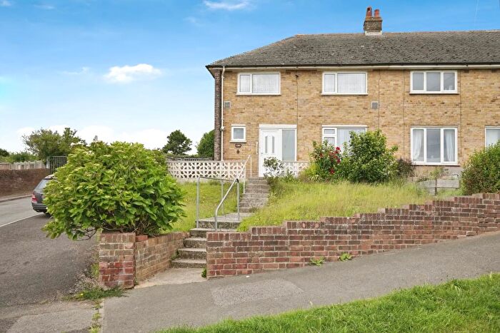 3 Bedroom End Of Terrace House For Sale In St. Davids Avenue, Dover, Kent, CT17