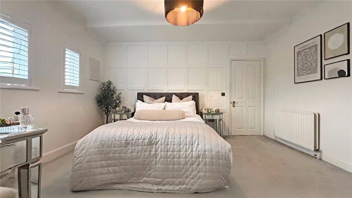2 Bedroom Flat To Rent In Carden Avenue, Brighton, Sussex, BN1