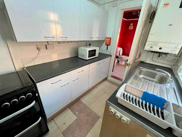 4 Bedroom Terraced House To Rent In Hubert Road, Selly Oak, Birmingham, B29